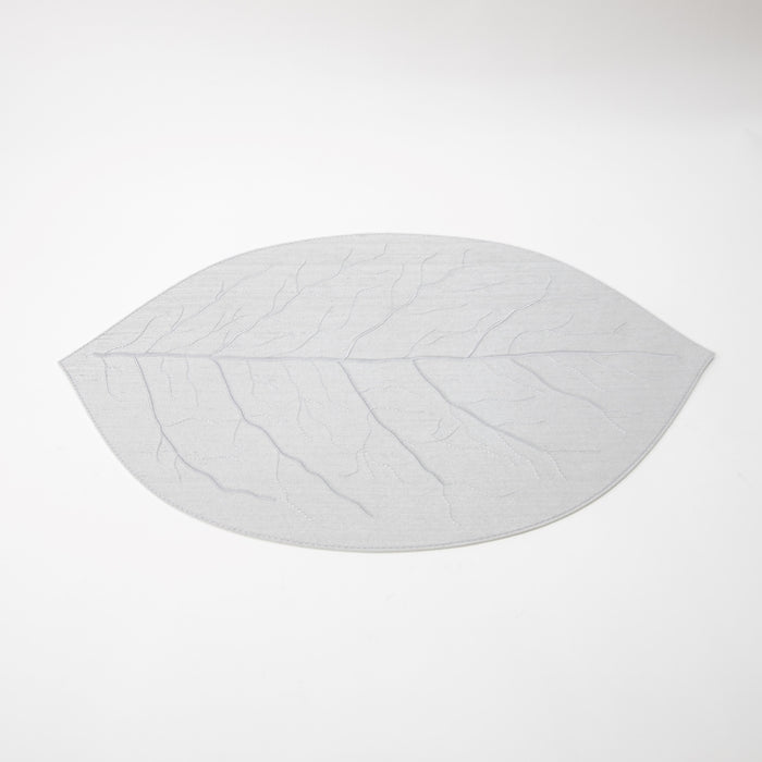 LEAF PLACEMAT SILK SILVER (202055092)